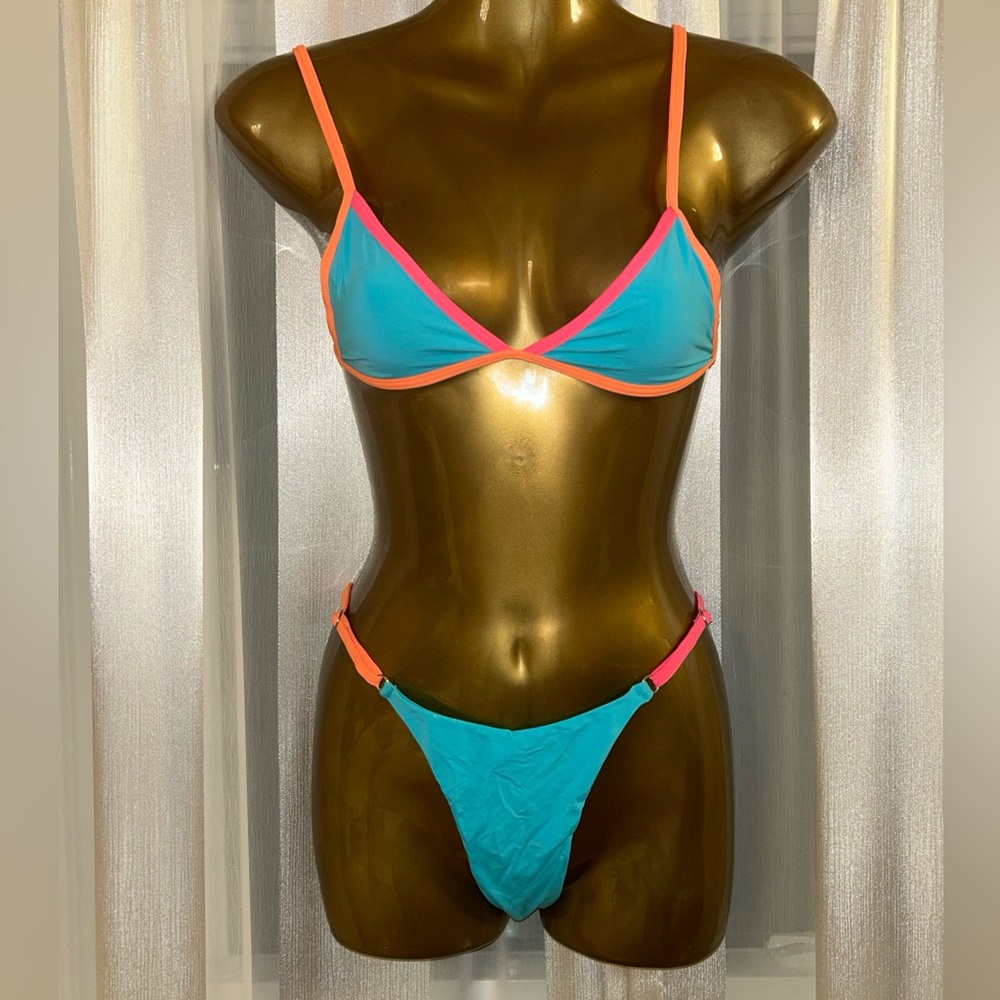 Oneone two piece bikini
